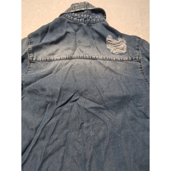 Studio F Women Button Down Long sleeve Shirt Jean Type Ripped Distressed - Picture 16 of 16